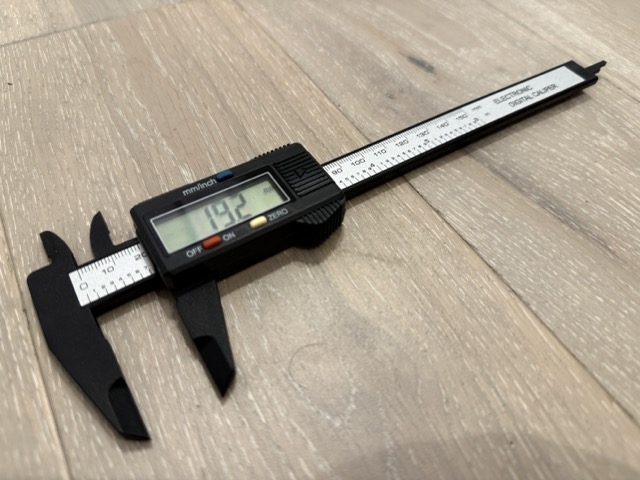 Digital calipers