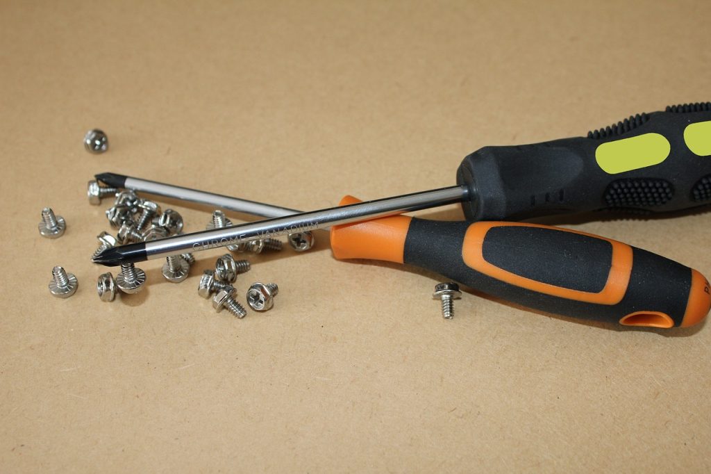 Multi bit screwdriver set